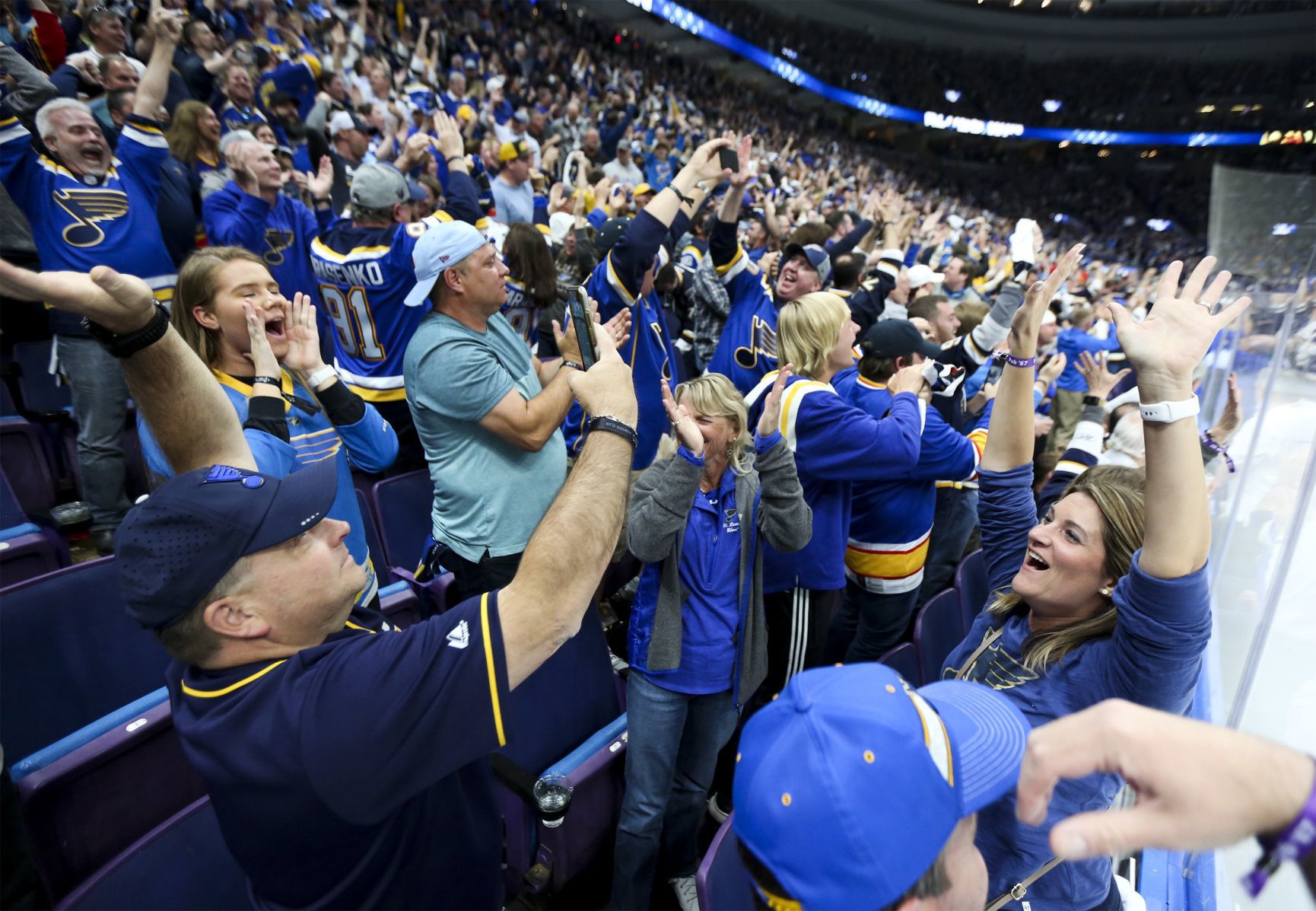Blues face off with Stars in Game 7